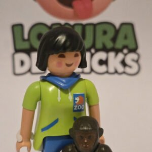CUIDADORA Y MONO