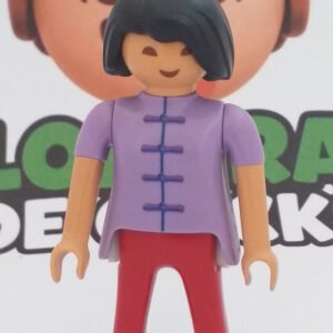 CHICA CIUDAD JAPONESAA